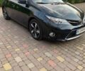 Чорний Тойота Ауріс, об'ємом двигуна 14 л та пробігом 79 тис. км за 12800 $, фото 1 на Automoto.ua