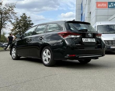 Черный Тойота Аурис, объемом двигателя 1.8 л и пробегом 165 тыс. км за 15500 $, фото 4 на Automoto.ua