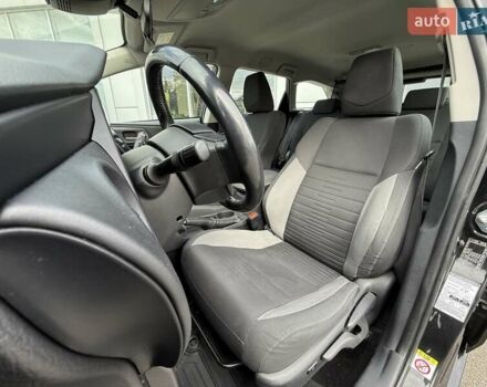 Черный Тойота Аурис, объемом двигателя 1.8 л и пробегом 165 тыс. км за 15500 $, фото 16 на Automoto.ua