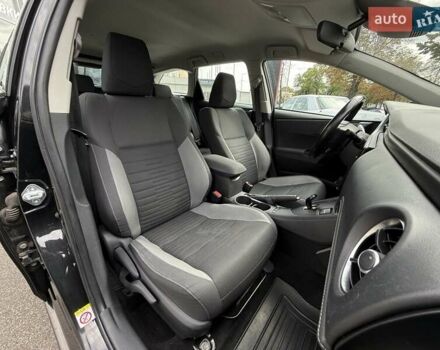 Черный Тойота Аурис, объемом двигателя 1.8 л и пробегом 165 тыс. км за 15500 $, фото 13 на Automoto.ua