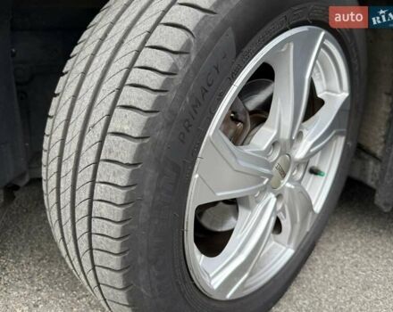 Черный Тойота Аурис, объемом двигателя 1.8 л и пробегом 165 тыс. км за 15500 $, фото 29 на Automoto.ua