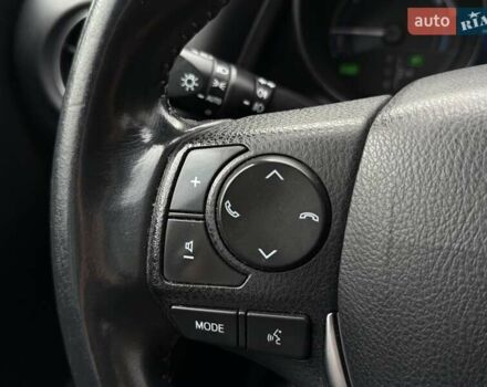 Черный Тойота Аурис, объемом двигателя 1.8 л и пробегом 165 тыс. км за 15500 $, фото 26 на Automoto.ua