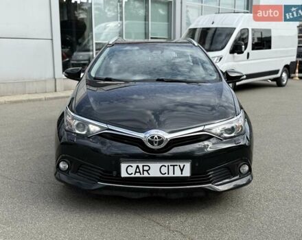 Черный Тойота Аурис, объемом двигателя 1.8 л и пробегом 165 тыс. км за 15500 $, фото 1 на Automoto.ua