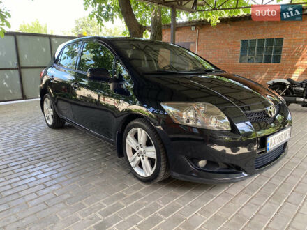 Чорний Тойота Ауріс, об'ємом двигуна 2.2 л та пробігом 240 тис. км за 6800 $, фото 1 на Automoto.ua