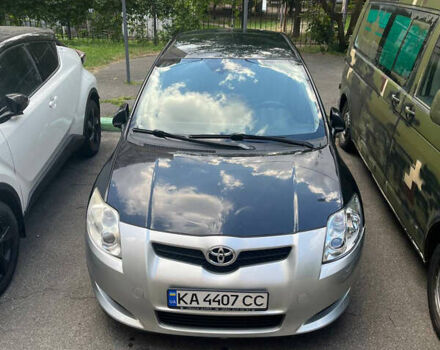 Черный Тойота Аурис, объемом двигателя 1.6 л и пробегом 150 тыс. км за 5500 $, фото 1 на Automoto.ua