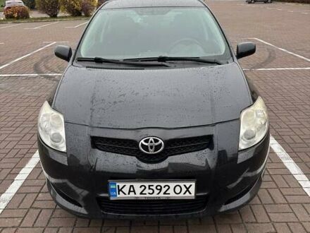 Черный Тойота Аурис, объемом двигателя 1.6 л и пробегом 149 тыс. км за 6700 $, фото 1 на Automoto.ua