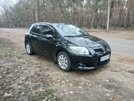 Черный Тойота Аурис, объемом двигателя 1.6 л и пробегом 195 тыс. км за 6200 $, фото 1 на Automoto.ua