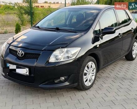 Чорний Тойота Ауріс, об'ємом двигуна 1.6 л та пробігом 175 тис. км за 6300 $, фото 1 на Automoto.ua