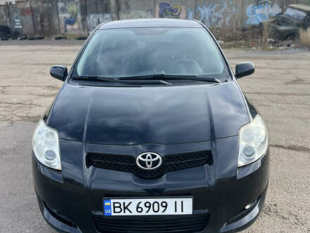 Тойота Аурис 2008 в Ровно на Automoto.ua Черный Тойота Аурис, объемом двигателя 1.6 л и пробегом 238 тыс. км за 6450 $, фото 1 на Automoto.ua