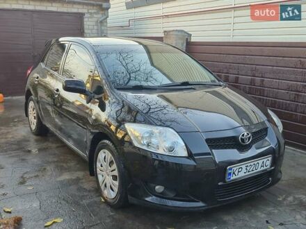 Черный Тойота Аурис, объемом двигателя 1.6 л и пробегом 145 тыс. км за 6699 $, фото 1 на Automoto.ua