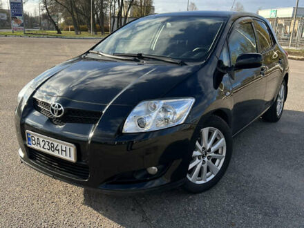 Чорний Тойота Ауріс, об'ємом двигуна 1.6 л та пробігом 115 тис. км за 7800 $, фото 1 на Automoto.ua