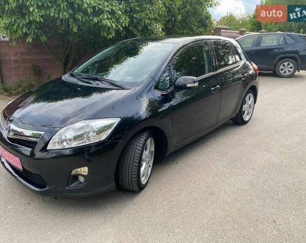 Чорний Тойота Ауріс, об'ємом двигуна 1.8 л та пробігом 235 тис. км за 10500 $, фото 1 на Automoto.ua