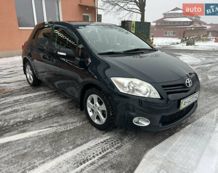 Чорний Тойота Ауріс, об'ємом двигуна 0 л та пробігом 59 тис. км за 12200 $, фото 1 на Automoto.ua