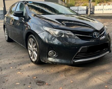 Чорний Тойота Ауріс, об'ємом двигуна 1.8 л та пробігом 256 тис. км за 6173 $, фото 1 на Automoto.ua