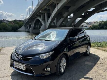 Тойота Аурис 2014 в Виннице на Automoto.ua Черный Тойота Аурис, объемом двигателя 1.4 л и пробегом 190 тыс. км за 8900 $, фото 1 на Automoto.ua