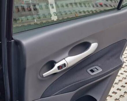 Фиолетовый Тойота Аурис, объемом двигателя 1.6 л и пробегом 192 тыс. км за 9500 $, фото 5 на Automoto.ua