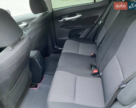 Фіолетовий Тойота Ауріс, об'ємом двигуна 1.6 л та пробігом 150 тис. км за 10750 $, фото 24 на Automoto.ua