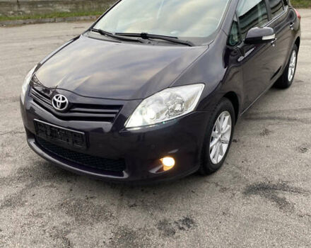 Фіолетовий Тойота Ауріс, об'ємом двигуна 1.6 л та пробігом 150 тис. км за 10750 $, фото 19 на Automoto.ua