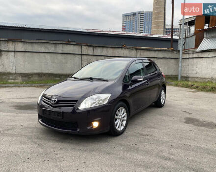 Фіолетовий Тойота Ауріс, об'ємом двигуна 1.6 л та пробігом 150 тис. км за 10750 $, фото 8 на Automoto.ua