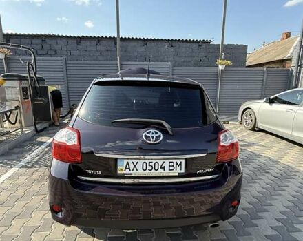 Фиолетовый Тойота Аурис, объемом двигателя 1.6 л и пробегом 146 тыс. км за 11000 $, фото 5 на Automoto.ua