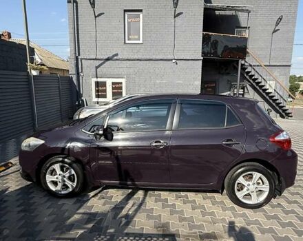 Фиолетовый Тойота Аурис, объемом двигателя 1.6 л и пробегом 146 тыс. км за 11000 $, фото 13 на Automoto.ua