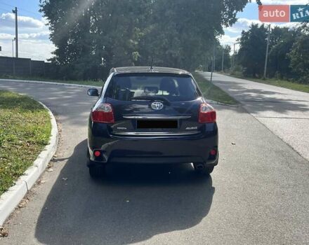 Фіолетовий Тойота Ауріс, об'ємом двигуна 1.6 л та пробігом 146 тис. км за 11500 $, фото 5 на Automoto.ua