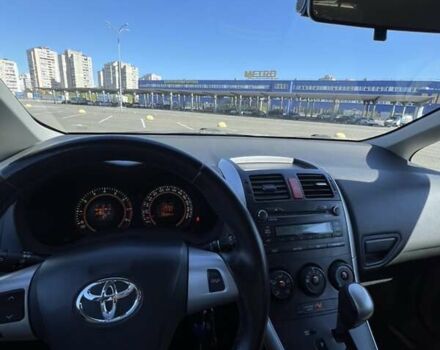 Фіолетовий Тойота Ауріс, об'ємом двигуна 1.6 л та пробігом 145 тис. км за 9900 $, фото 16 на Automoto.ua