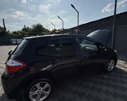 Фиолетовый Тойота Аурис, объемом двигателя 1.6 л и пробегом 146 тыс. км за 11000 $, фото 4 на Automoto.ua