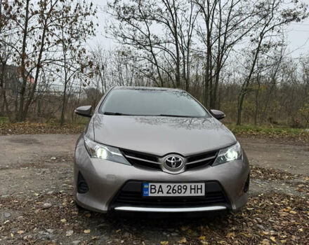 Коричневый Тойота Аурис, объемом двигателя 1.33 л и пробегом 105 тыс. км за 9800 $, фото 28 на Automoto.ua