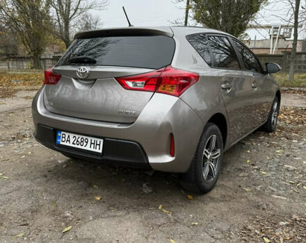 Коричневый Тойота Аурис, объемом двигателя 1.33 л и пробегом 105 тыс. км за 9800 $, фото 24 на Automoto.ua