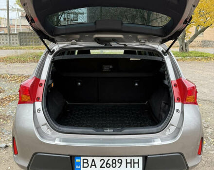 Коричневый Тойота Аурис, объемом двигателя 1.33 л и пробегом 105 тыс. км за 9800 $, фото 13 на Automoto.ua