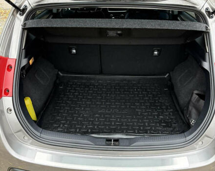 Коричневый Тойота Аурис, объемом двигателя 1.33 л и пробегом 105 тыс. км за 9800 $, фото 16 на Automoto.ua