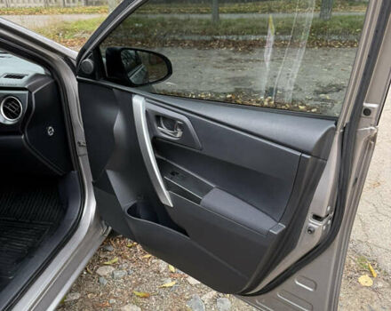 Коричневый Тойота Аурис, объемом двигателя 1.33 л и пробегом 105 тыс. км за 9800 $, фото 19 на Automoto.ua