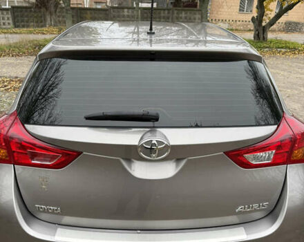 Коричневый Тойота Аурис, объемом двигателя 1.33 л и пробегом 105 тыс. км за 9800 $, фото 7 на Automoto.ua