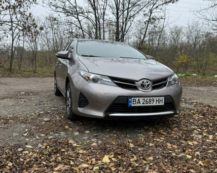 Коричневый Тойота Аурис, объемом двигателя 1.33 л и пробегом 105 тыс. км за 9800 $, фото 4 на Automoto.ua