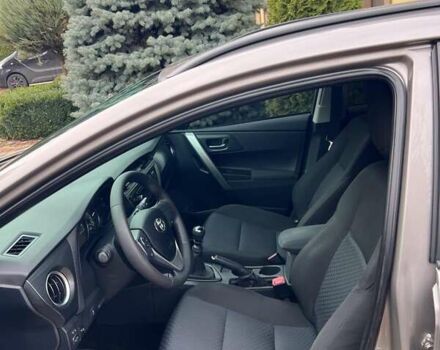 Коричневий Тойота Ауріс, об'ємом двигуна 1.36 л та пробігом 196 тис. км за 8999 $, фото 23 на Automoto.ua