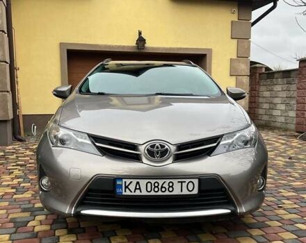 Коричневий Тойота Ауріс, об'ємом двигуна 1.36 л та пробігом 196 тис. км за 8999 $, фото 2 на Automoto.ua