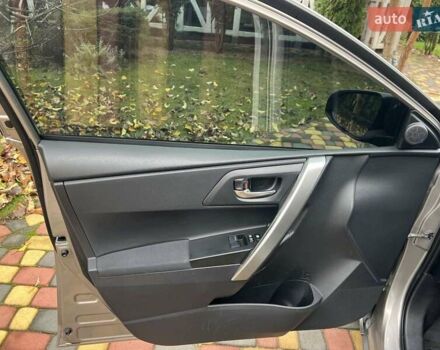Коричневий Тойота Ауріс, об'ємом двигуна 1.36 л та пробігом 196 тис. км за 8999 $, фото 22 на Automoto.ua