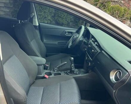 Коричневий Тойота Ауріс, об'ємом двигуна 1.36 л та пробігом 196 тис. км за 8999 $, фото 35 на Automoto.ua