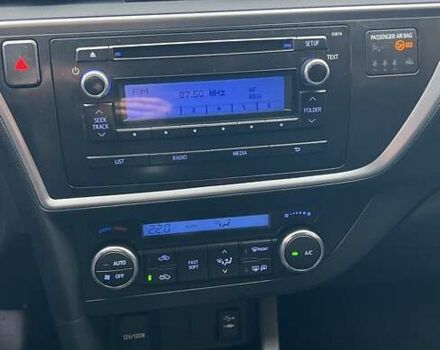 Коричневий Тойота Ауріс, об'ємом двигуна 1.36 л та пробігом 196 тис. км за 8999 $, фото 30 на Automoto.ua