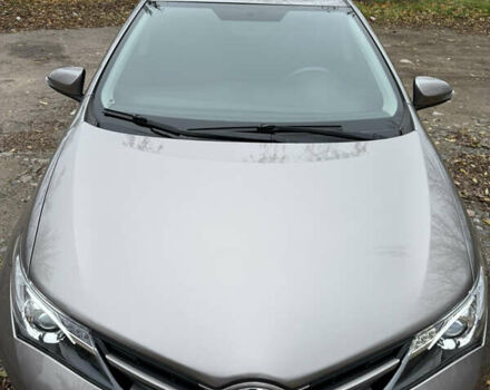 Коричневий Тойота Ауріс, об'ємом двигуна 1.33 л та пробігом 105 тис. км за 9800 $, фото 1 на Automoto.ua