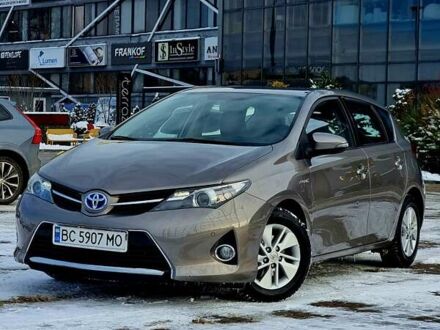 Тойота Аурис 2013 в Львове на Automoto.ua Коричневый Тойота Аурис, объемом двигателя 1.8 л и пробегом 98 тыс. км за 11800 $, фото 1 на Automoto.ua