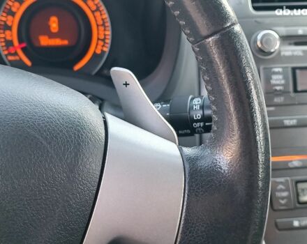 Красный Тойота Аурис, объемом двигателя 1.6 л и пробегом 101 тыс. км за 8490 $, фото 24 на Automoto.ua