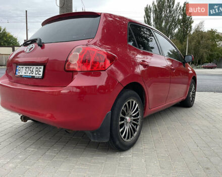 Червоний Тойота Ауріс, об'ємом двигуна 1.6 л та пробігом 200 тис. км за 6200 $, фото 6 на Automoto.ua