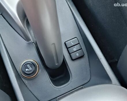 Красный Тойота Аурис, объемом двигателя 1.6 л и пробегом 101 тыс. км за 8490 $, фото 28 на Automoto.ua