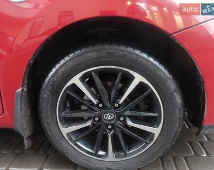 Красный Тойота Аурис, объемом двигателя 1.6 л и пробегом 134 тыс. км за 6499 $, фото 13 на Automoto.ua