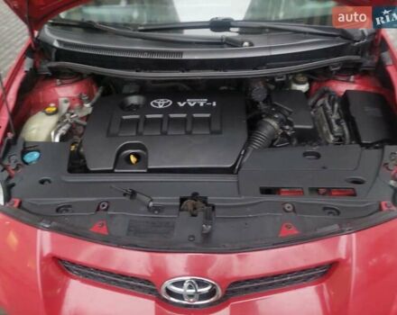 Красный Тойота Аурис, объемом двигателя 1.6 л и пробегом 134 тыс. км за 6499 $, фото 35 на Automoto.ua