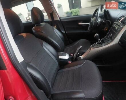 Красный Тойота Аурис, объемом двигателя 1.6 л и пробегом 134 тыс. км за 6499 $, фото 22 на Automoto.ua