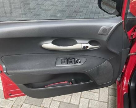 Красный Тойота Аурис, объемом двигателя 1.6 л и пробегом 313 тыс. км за 5300 $, фото 7 на Automoto.ua