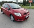 Червоний Тойота Ауріс, об'ємом двигуна 1.6 л та пробігом 186 тис. км за 6700 $, фото 1 на Automoto.ua